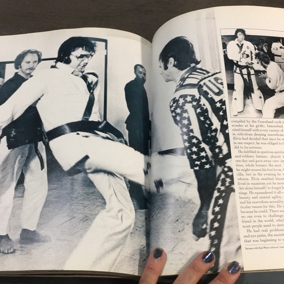 ELVIS the book - Picture 8 of 15